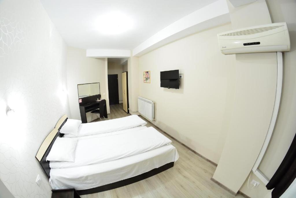 Casa Cojocaru- Camere De Inchiriat In Scop Turistic Drobeta Turnu Severin Exterior photo